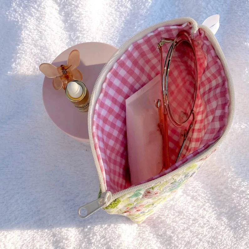 New Makeup Pouch Spring/Summer Color Small Quilted Purse Bag Cute Green Floral Cosmetic Bag