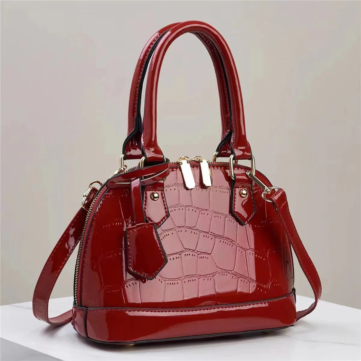 New Simple Casual Retro Crossbody Bag Women Elegant Fashionable Minimalist Trendy Handbag Zipper Closure PU Leather Polyester