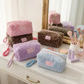 OEM Korean-style Large Capacity Portable Skincare Winter Leopard Print Plush Hand-held Zipper Handbag Clutch Bag for Girls