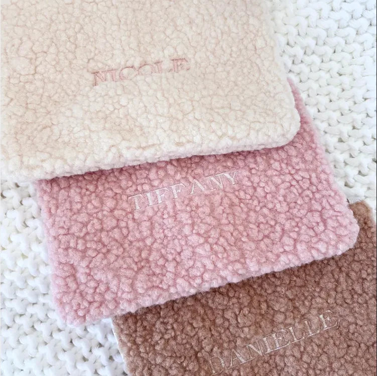 Personalized Bridesmaid Makeup Touch Embroidered Teddy Cosmetic Bag Handmade Fluffy Zipper Toiletries Bags