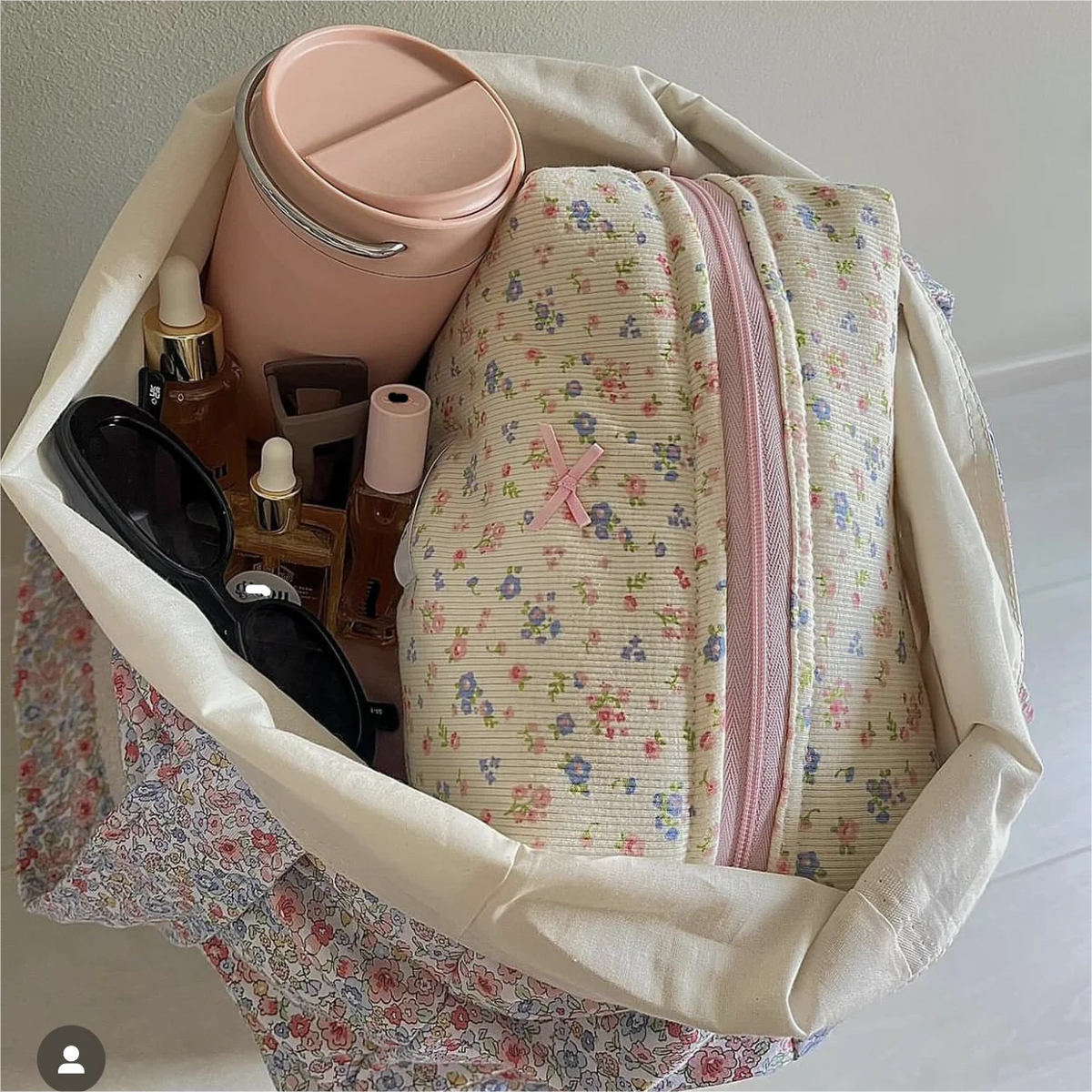 Personalized Design Flower Makeup Bag Bow Cosmetic Pouch Travel Toiletry Bag Handmade Corduroy Decoration Makeup Bag