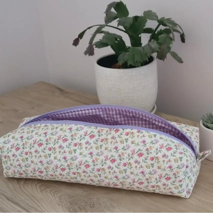 Personalized Floral Printed Travel Case Makeup Packaging Hair Tools Storage Bag Bridesmaids Gift Quilted Toiletry Bag