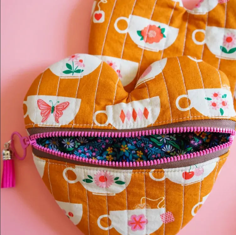Personalized Mini Coin Purse Heart Shaped Cosmetic Bag Handmade Cotton Quilted Makeup Bag
