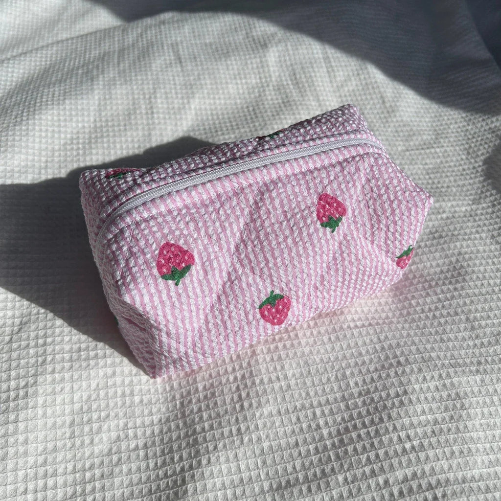 Pink Gingham Zippered Square Makeup Bags Heart Print Quilted Strawberry Cotton Cosmetics Bag