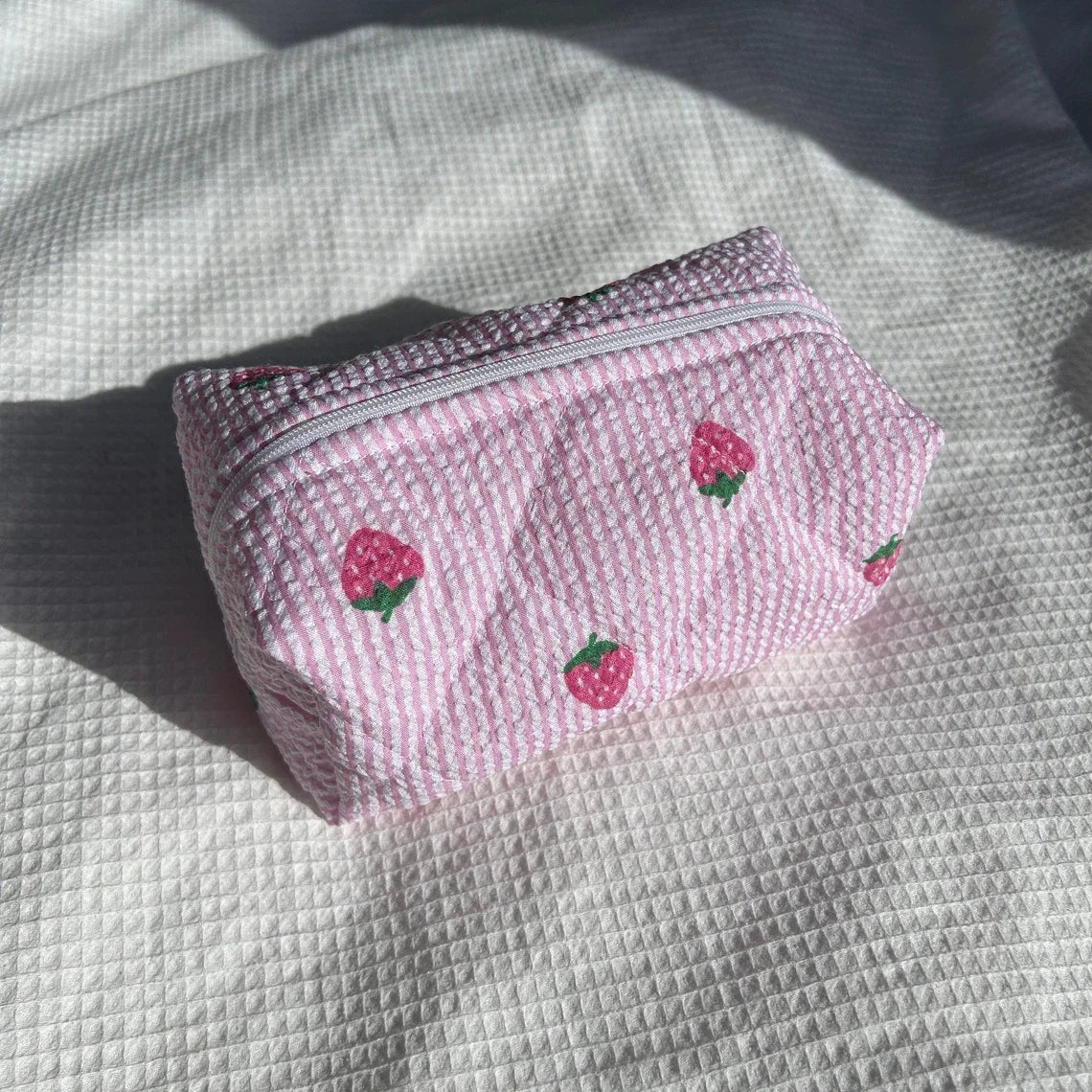 Pink Gingham Zippered Square Makeup Bags Heart Print Quilted Strawberry Cotton Cosmetics Bag