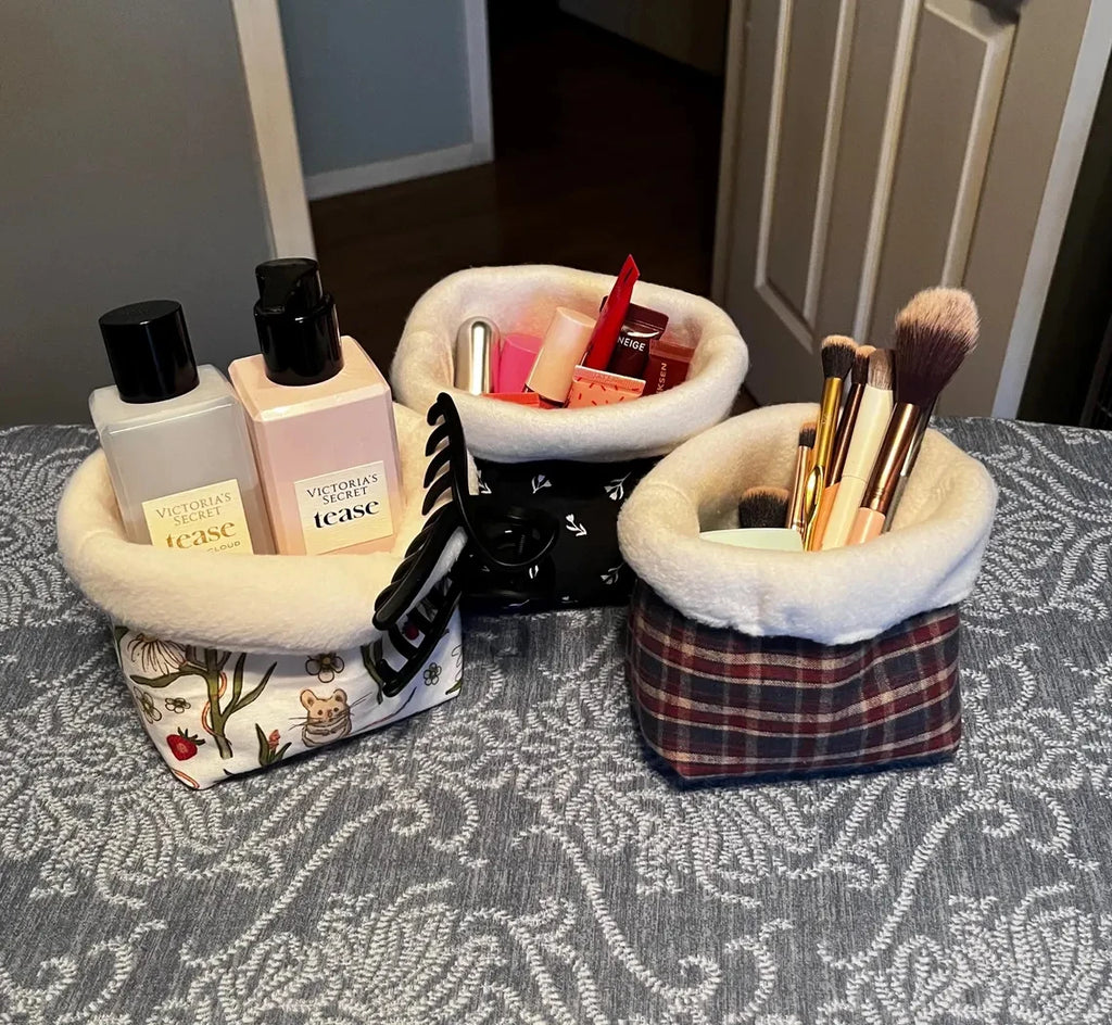 Plush Sherpa Cosmetic Bucket Bag Fluffy Makeup Brush Holder Custom Zippered Organizer Pouch for Vanity Wholesale