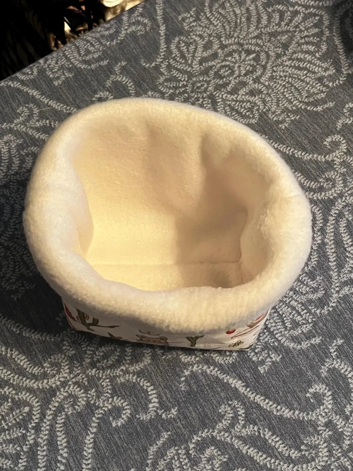 Plush Sherpa Cosmetic Bucket Bag Fluffy Makeup Brush Holder Custom Zippered Organizer Pouch for Vanity Wholesale