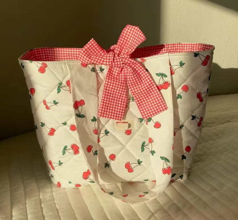 Quilted Floral Print Travel Size Ribbon Beach Tote Bag With Logo