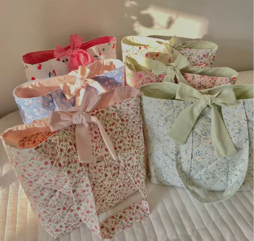 Quilted Floral Print Travel Size Ribbon Beach Tote Bag With Logo