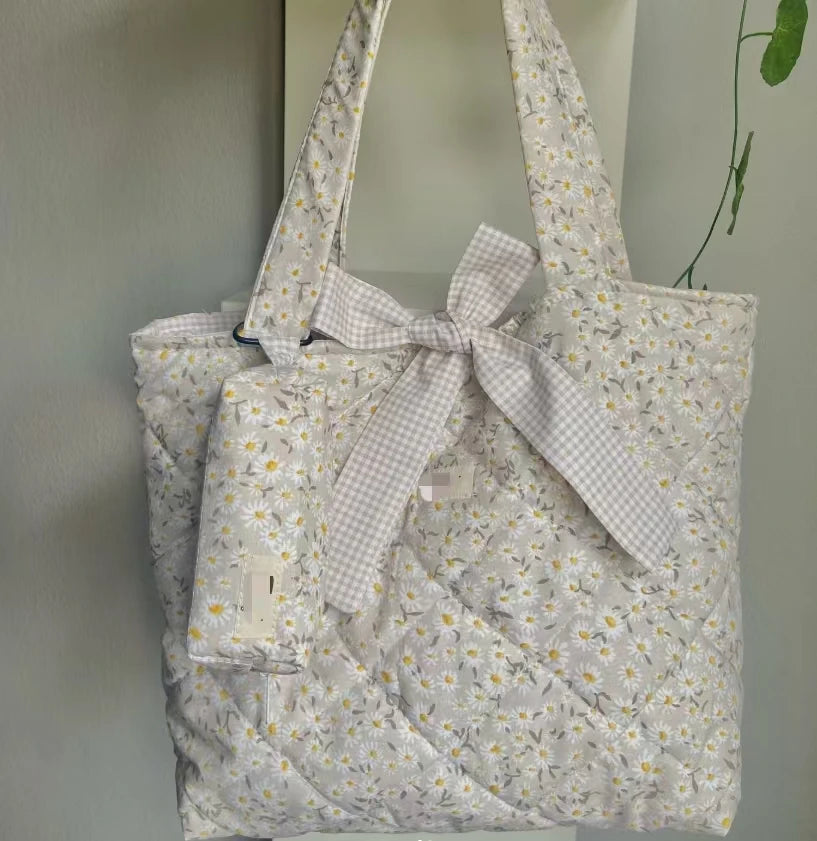 Quilted Floral Print Travel Size Ribbon Beach Tote Bag With Logo