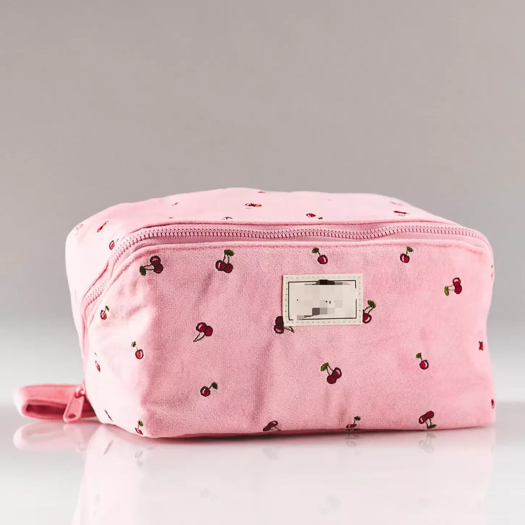 Quilted Makeup Case Customized Floral Print Makeup Tool Kits Large Capacity Tyvek Pouch With Inside Brush Holder