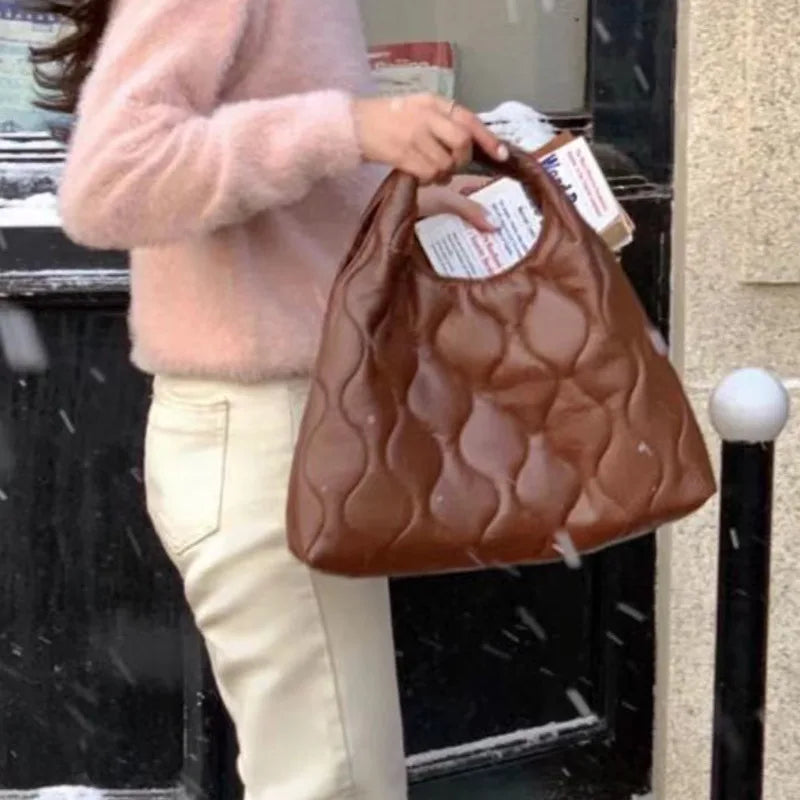 Soft PU Quilted Bag Women's 2022 New Large Capacity Concave Convex Texture Magnetic Buckle Bag