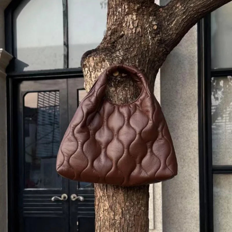 Soft PU Quilted Bag Women's 2022 New Large Capacity Concave Convex Texture Magnetic Buckle Bag