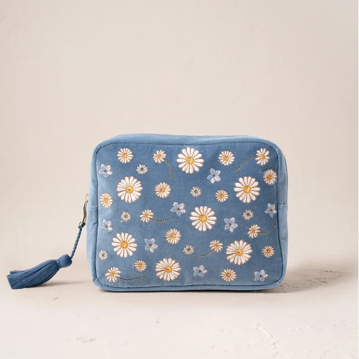 Spring Pressed Flowers Makeup Bags Beautifully Embroidery Cosmetic Bags Personalised Luxuriously Soft Velvet Travel Wash Bags