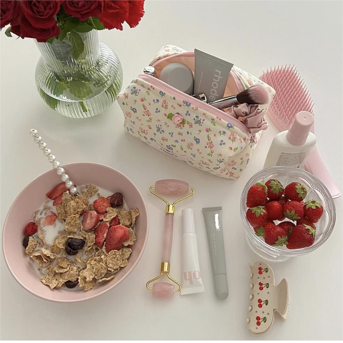 Spring pink Floral Pattern Cosmetic Bag Large Travel Toiletry Bag Folding Strip Corduroy Makeup Bag with Flower Decoration