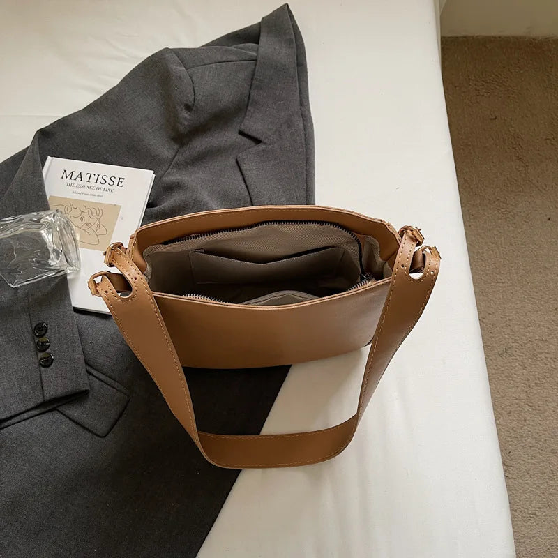 Tote Bag Women's Cross-border Retro Medium Zipper Large Capacity Simple Casual One-shoulder Underarm Crossbody Bucket Bag