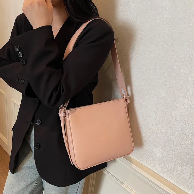 Tote Bag Women's Cross-border Retro Medium Zipper Large Capacity Simple Casual One-shoulder Underarm Crossbody Bucket Bag