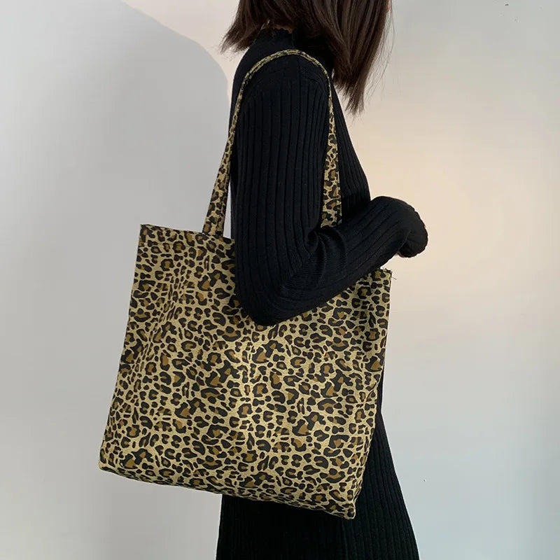 Tote, Fashionable Stylish and Trendy Small Leopard Print Shoulder Bag, Large-capacity Single-shoulder Shopping Canvas Bag
