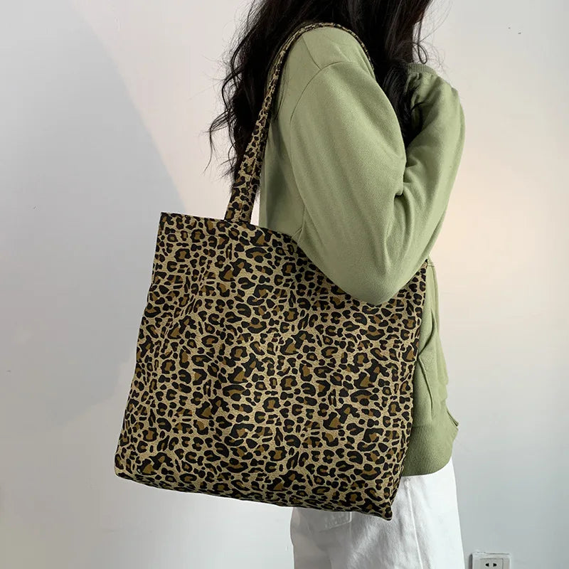 Tote, Fashionable Stylish and Trendy Small Leopard Print Shoulder Bag, Large-capacity Single-shoulder Shopping Canvas Bag