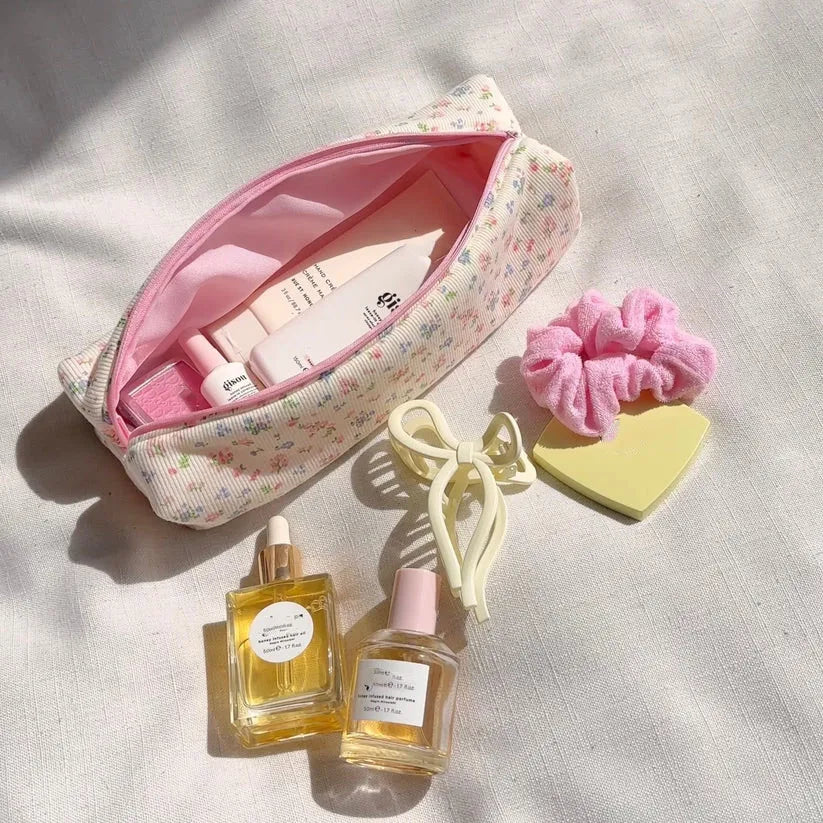 Trendy Cotton Handmade Quilted Hair Tool Bag Customized Flower Brush Bag Container