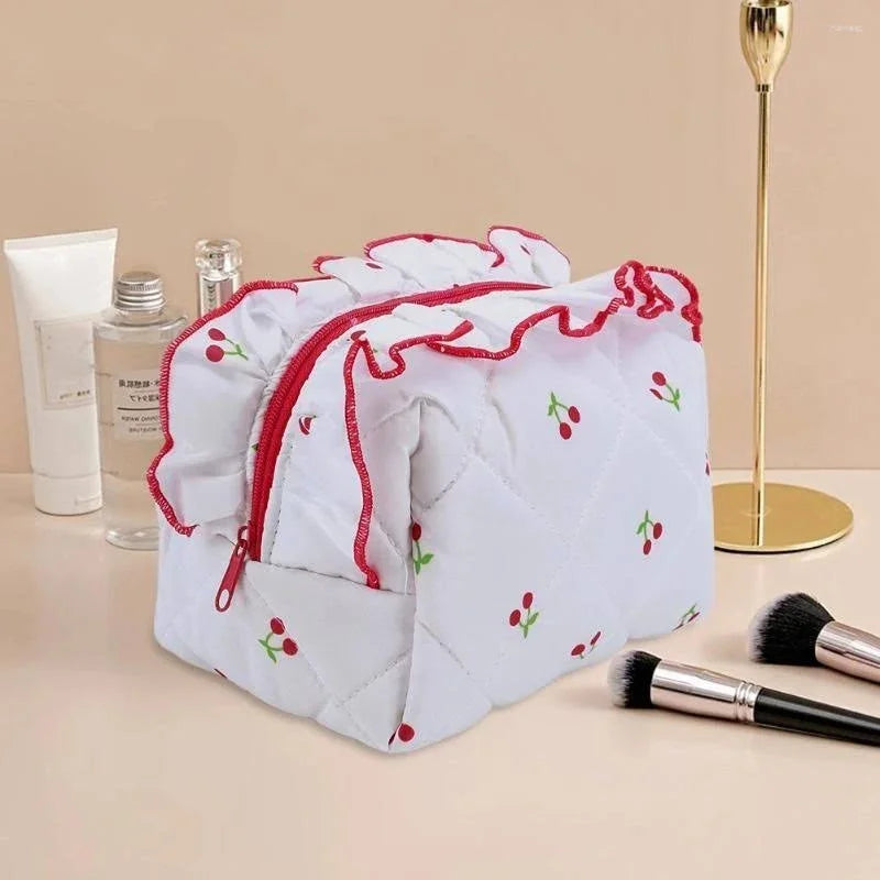 Waterproof Travel Soft Comfortable Cotton Lash Small Beauty Product Pouch Storage Make-up Custom Cosmetic Bag for Women