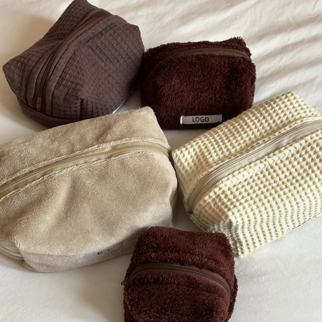 Wholesale Custom Canvas Cosmetic Designer Beautiful Pretty Small Makeup Portable Bags Pouch with Gold Zipper for Girls Mini