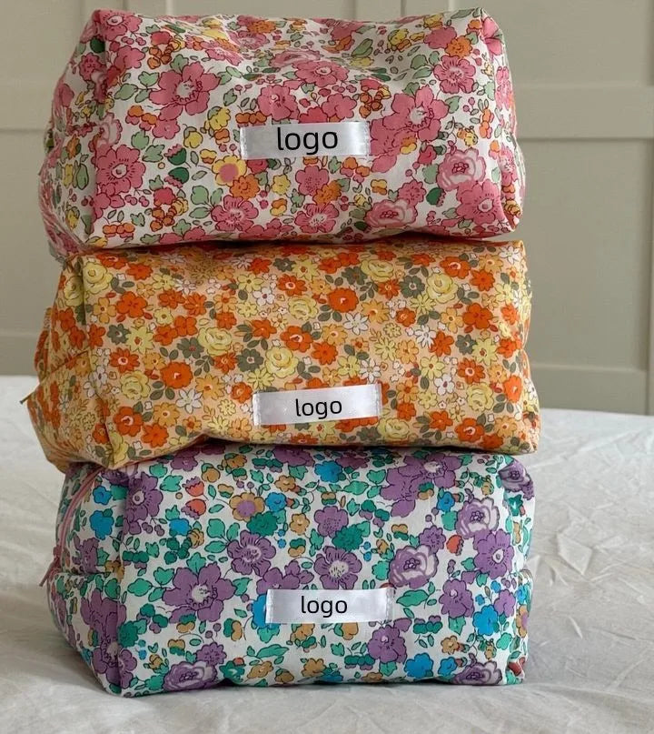 Wholesale Custom Canvas Cosmetic Designer Beautiful Pretty Small Makeup Portable Bags Pouch with Gold Zipper for Girls Mini
