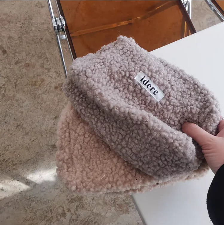 Wholesale Women Gift Plush Cosmetic Bag Custom Zipper Wool Teddy Makeup Bag Fluffy Personalized Make up Bag