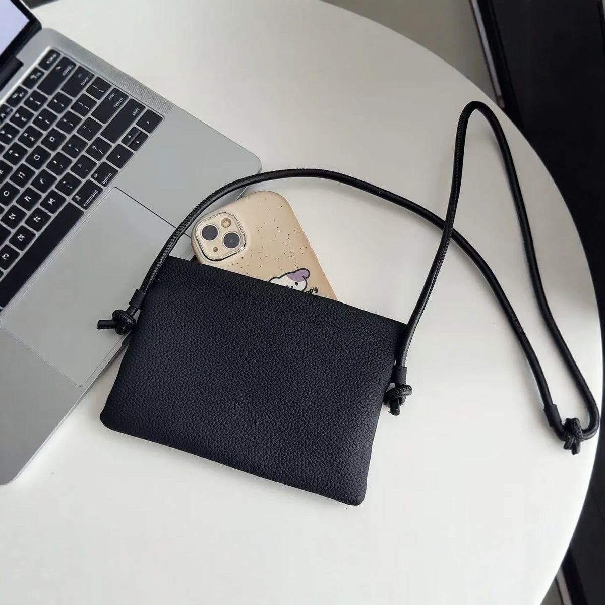 Wholesale or Custom Genuine Leather Small Bags Mobile Phone Bags Simple Fashion Storage Bags Soft Cowhide Women's Crossbody Bags
