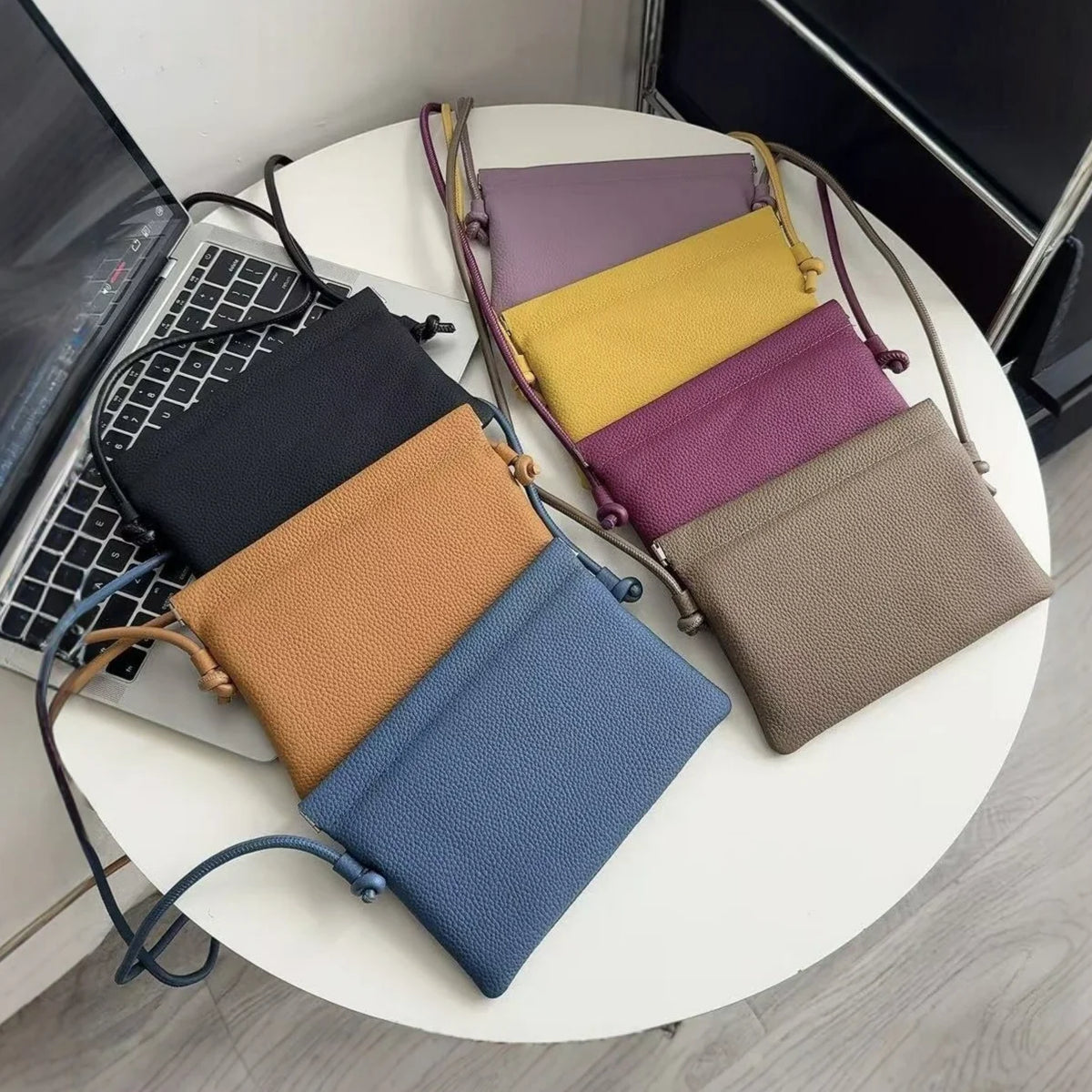 Wholesale or Custom Genuine Leather Small Bags Mobile Phone Bags Simple Fashion Storage Bags Soft Cowhide Women's Crossbody Bags