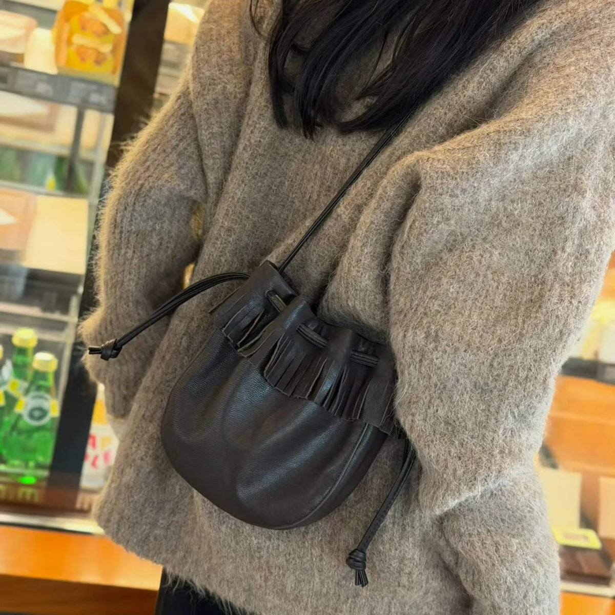 Wholesale or Custom Genuine Leather Women's Crossbody Bag Small Bag Mobile Phone Bag Soft Sheepskin Drawstring Bucket Bags