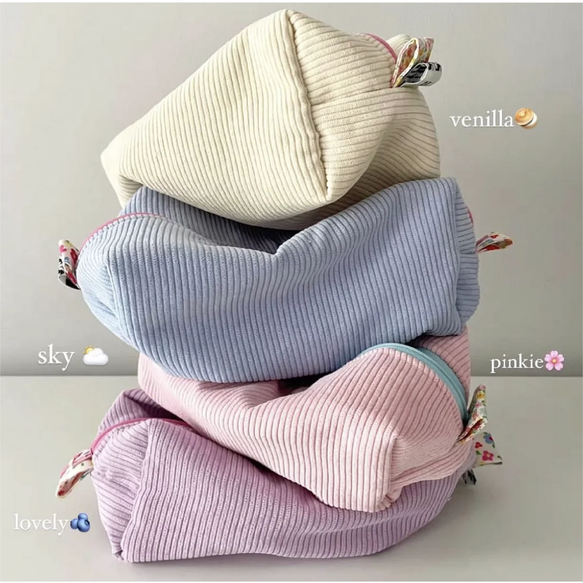 Women Portable Makeup Bag Large Travel Toiletry Organizer Pouch Checkered Strip Corduroy Cosmetic Bag with Floral Lining