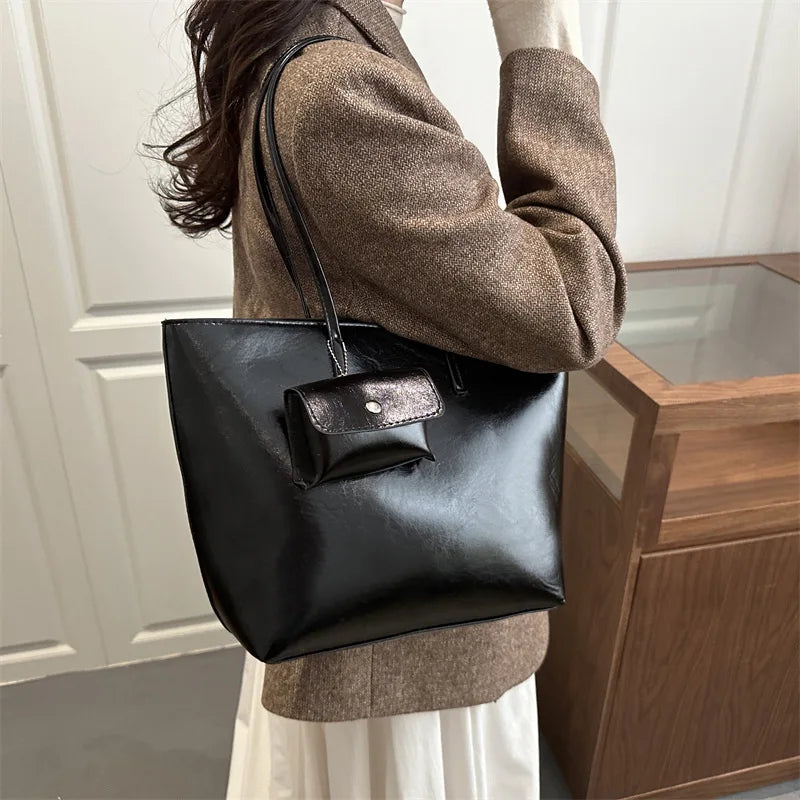 Women's PU Leather Tote Handbag Lightweight Open-Face Shoulder Fashion with Large Capacity and Polyester Lining
